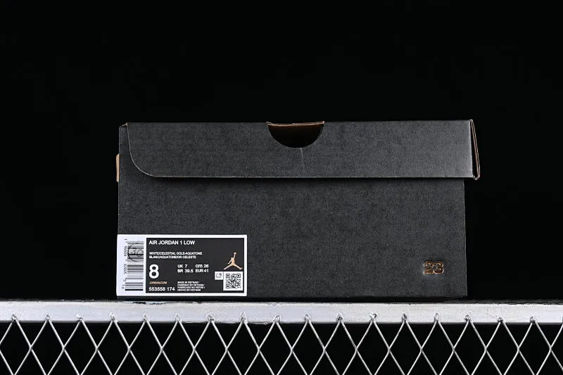 All categories Air Jordan Jordan series basketball shoes Air Jordan 1 Low Air Jordan 1 Low "Aquatone" AJ1 Joe 1 blue and white low-top cultural basketball shoes 553558-174
